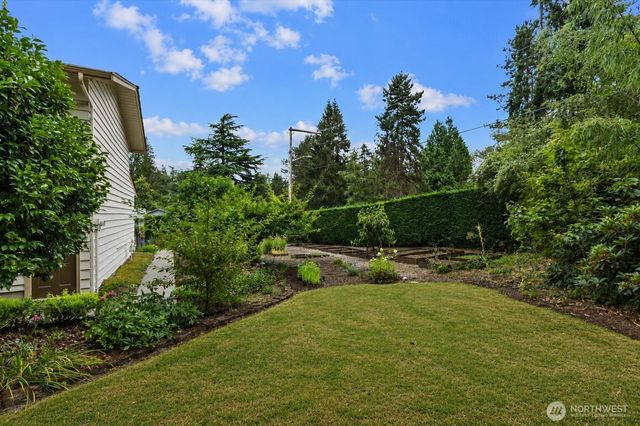1007 174th Avenue NE, Bellevue, WA 98008