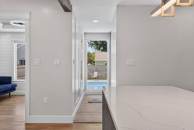 3 Crane St, Danvers, MA 01923