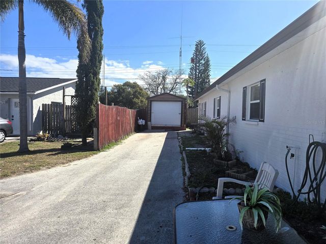 5422 AMY LANE, New Port Richey, FL 34652