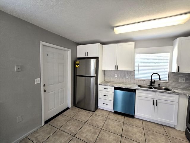 5422 AMY LANE, New Port Richey, FL 34652