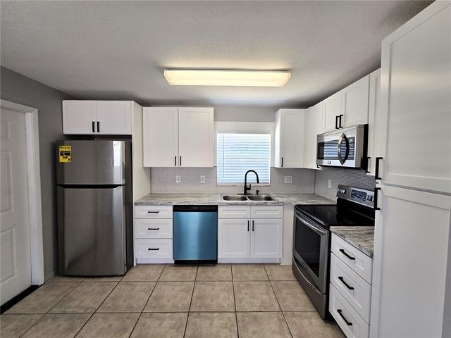 5422 AMY LANE, New Port Richey, FL 34652