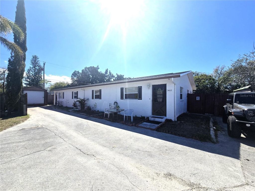 5422 AMY LANE, New Port Richey, FL 34652