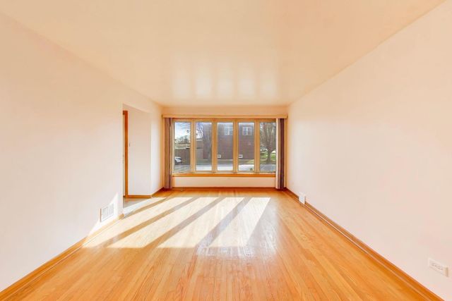 5854 S Mason Avenue, Chicago, IL 60638