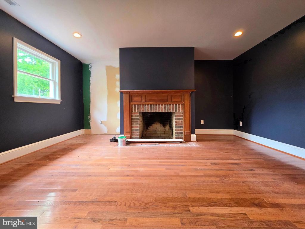 Image 100 of property listing at 11429 ASSATEAGUE RD, Berlin, MD 21811