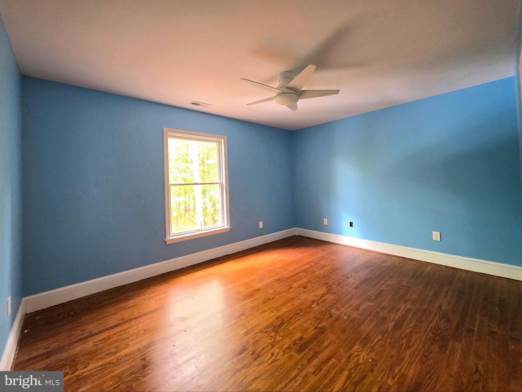 Image 118 of property listing at 11429 ASSATEAGUE RD, Berlin, MD 21811