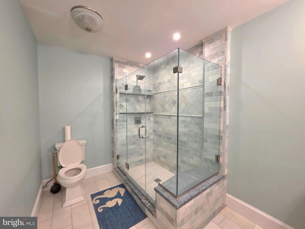 Image 129 of property listing at 11429 ASSATEAGUE RD, Berlin, MD 21811