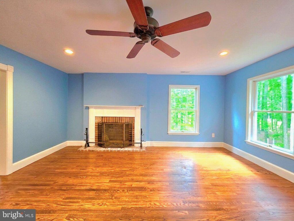 Image 24 of property listing at 11429 ASSATEAGUE RD, Berlin, MD 21811