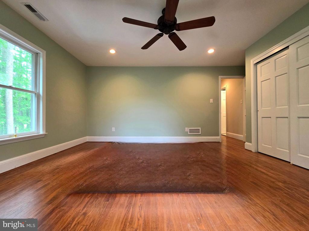 Image 35 of property listing at 11429 ASSATEAGUE RD, Berlin, MD 21811