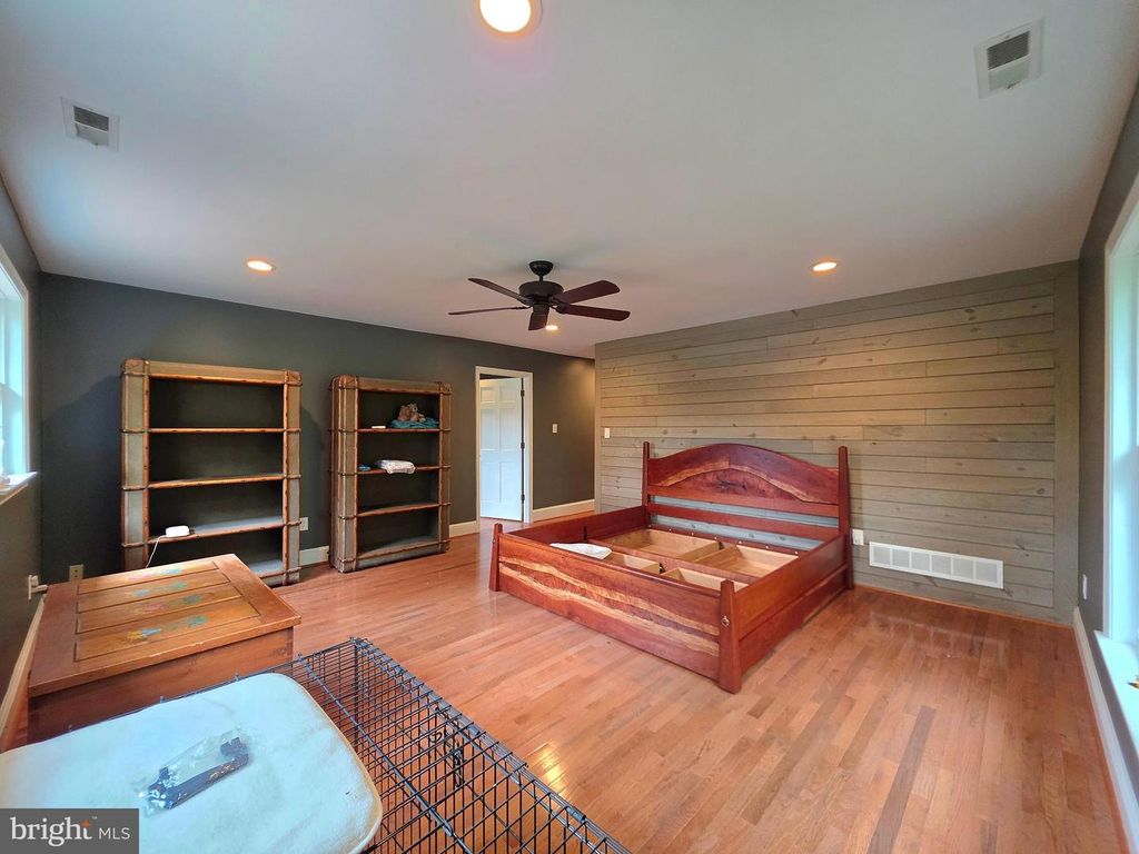Image 64 of property listing at 11429 ASSATEAGUE RD, Berlin, MD 21811