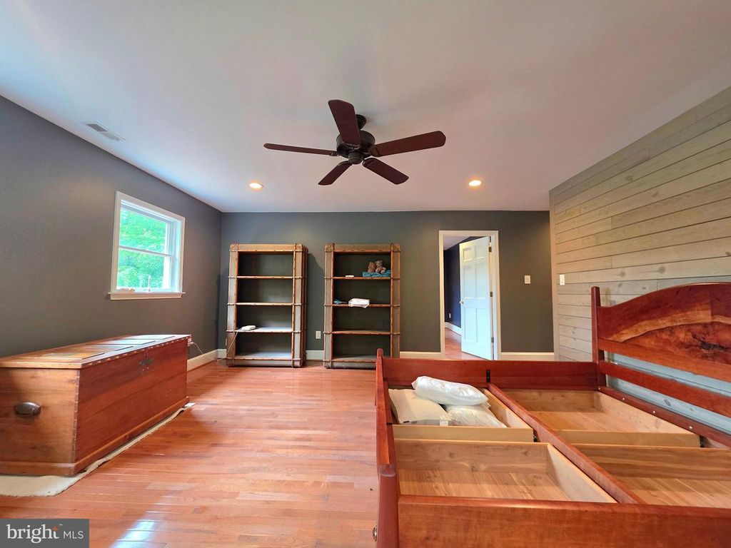 Image 65 of property listing at 11429 ASSATEAGUE RD, Berlin, MD 21811