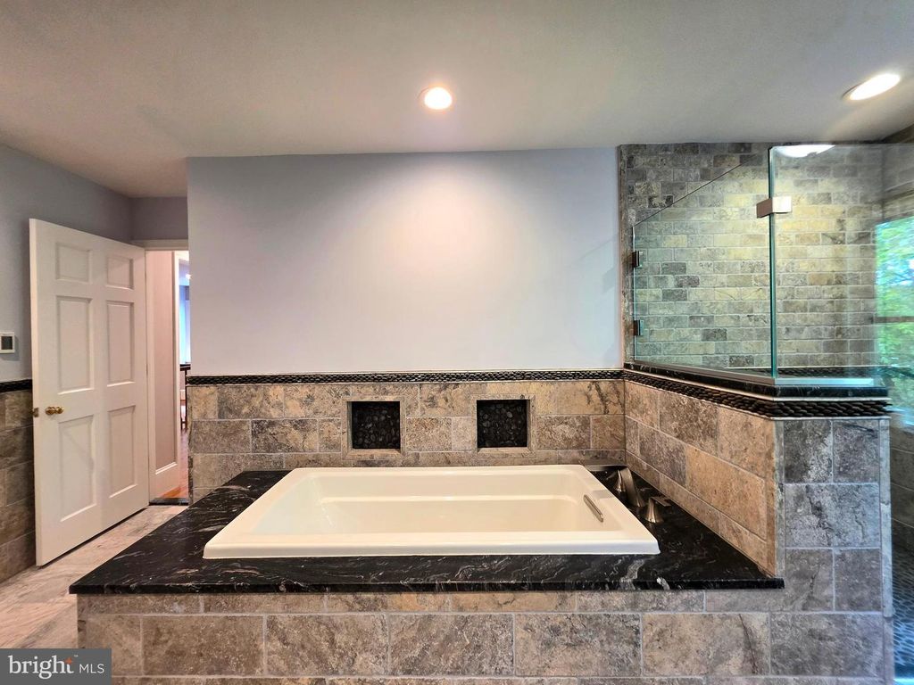 Image 81 of property listing at 11429 ASSATEAGUE RD, Berlin, MD 21811