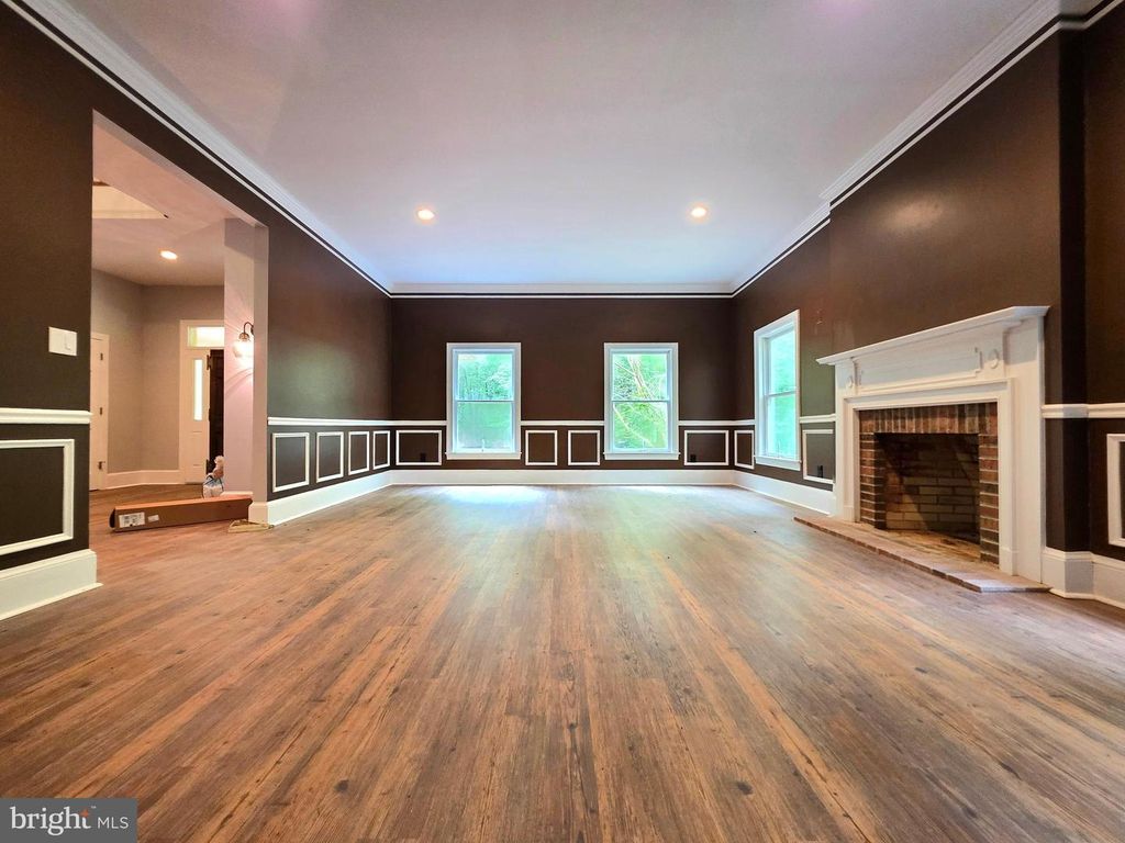Image 91 of property listing at 11429 ASSATEAGUE RD, Berlin, MD 21811