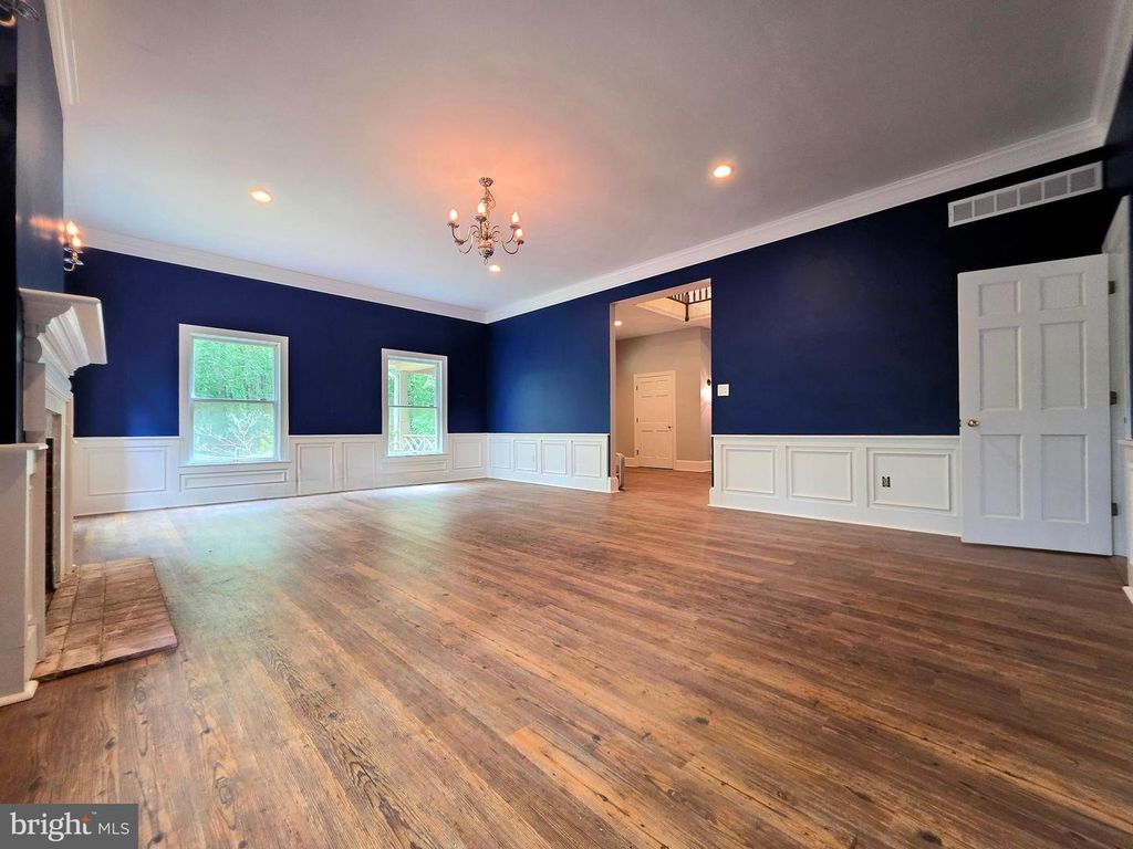 Image 98 of property listing at 11429 ASSATEAGUE RD, Berlin, MD 21811