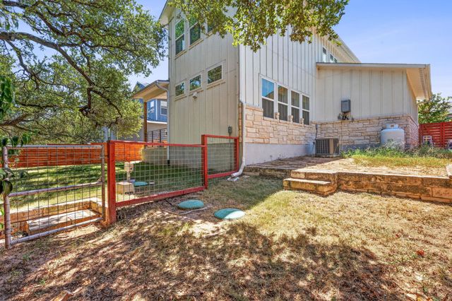 11005 7th ST, Jonestown, TX 78645