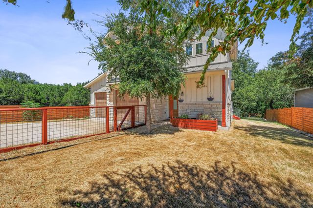 11005 7th ST, Jonestown, TX 78645