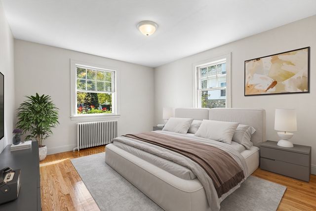 9 Locust St, Woburn, MA 01801