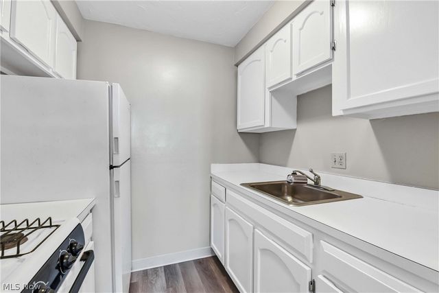 12900 Lake Avenue 1103, Lakewood, OH 44107