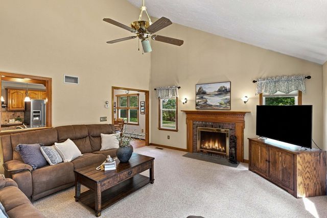 10 Danielle Drive, Grafton, MA 01519