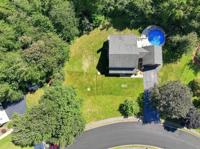 10 Danielle Drive, Grafton, MA 01519