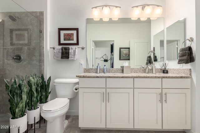 2511 W QUEEN CREEK Road 124, Chandler, AZ 85248