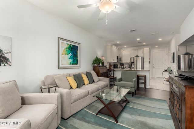 2511 W QUEEN CREEK Road 124, Chandler, AZ 85248