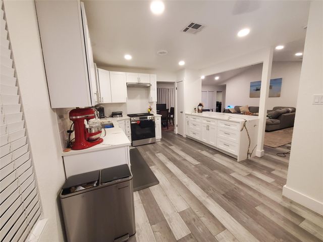 11702 Tanglebriar TRL, Austin, TX 78750