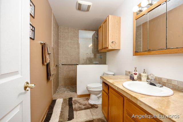 1563 Amberly Drive Se, City Of Grand Rapids, MI 49508