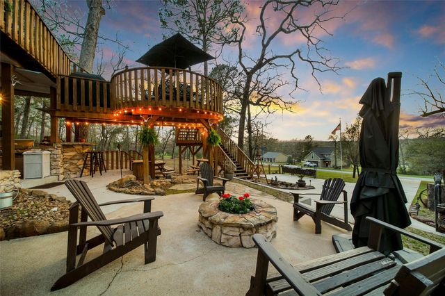 20 Hillsborough Drive, Huntsville, TX 77340