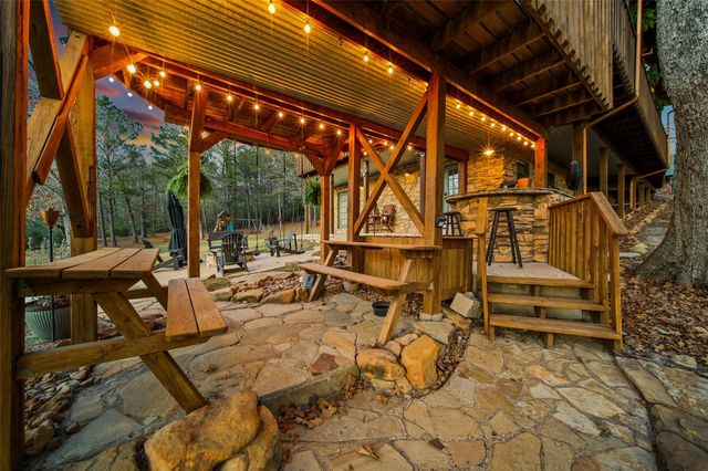 20 Hillsborough Drive, Huntsville, TX 77340