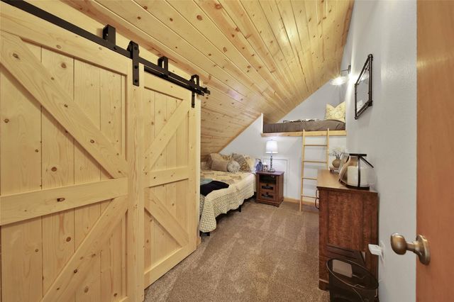 20 Hillsborough Drive, Huntsville, TX 77340