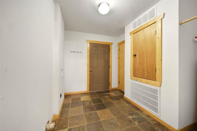 20 Hillsborough Drive, Huntsville, TX 77340