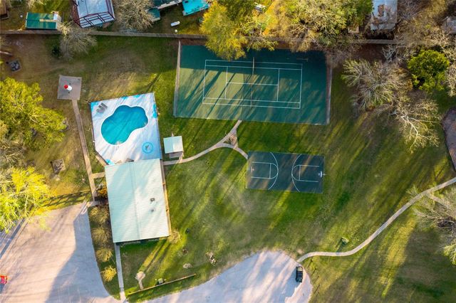 20 Hillsborough Drive, Huntsville, TX 77340