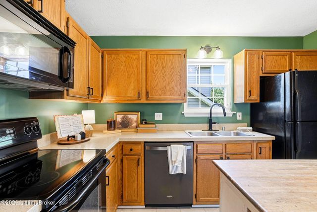 4013 Willowview Blvd, Louisville, KY 40299