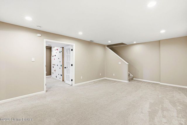 4013 Willowview Blvd, Louisville, KY 40299