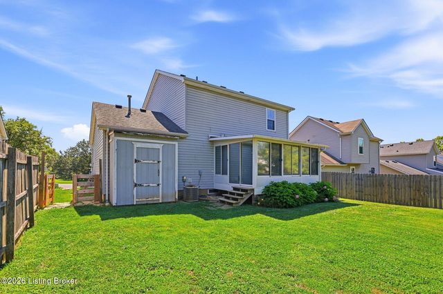 4013 Willowview Blvd, Louisville, KY 40299