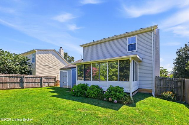 4013 Willowview Blvd, Louisville, KY 40299