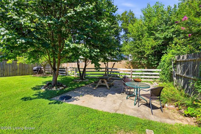 4013 Willowview Blvd, Louisville, KY 40299