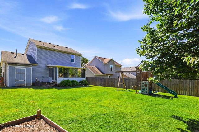 4013 Willowview Blvd, Louisville, KY 40299