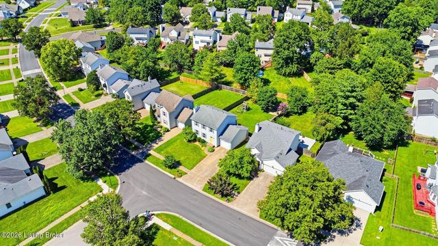 4013 Willowview Blvd, Louisville, KY 40299
