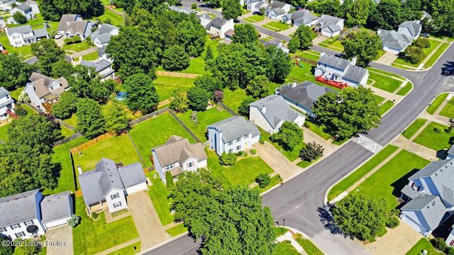 4013 Willowview Blvd, Louisville, KY 40299