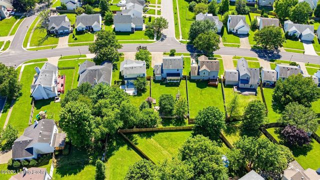 4013 Willowview Blvd, Louisville, KY 40299