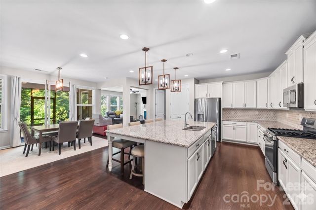 2687 Suffolk Place, Fort Mill, SC 29715