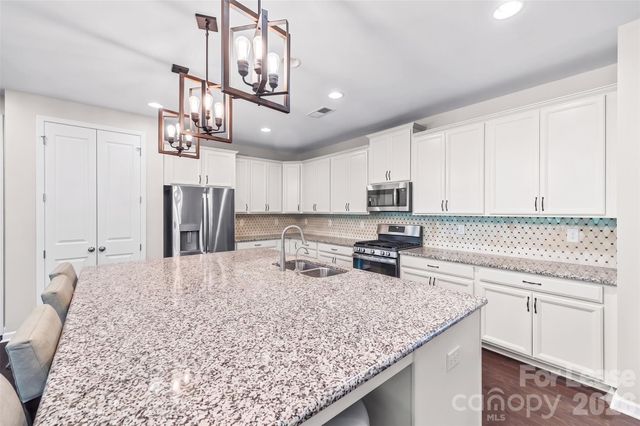 2687 Suffolk Place, Fort Mill, SC 29715