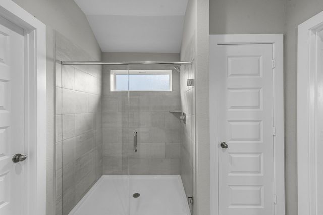 69 Shining Point Drive, Waller, TX 77484