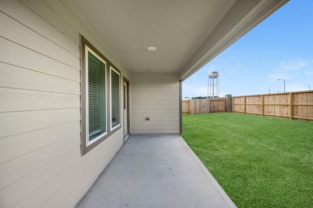 69 Shining Point Drive, Waller, TX 77484