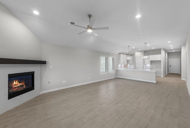 69 Shining Point Drive, Waller, TX 77484