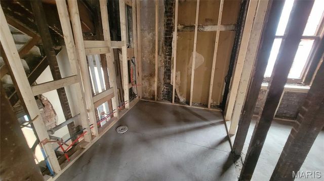 4253 Westminster Place, St Louis, MO 63108