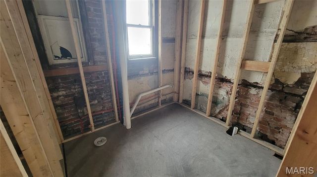 4253 Westminster Place, St Louis, MO 63108