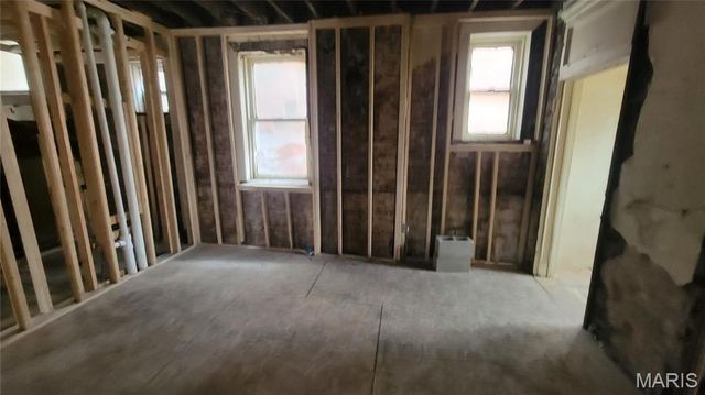 4253 Westminster Place, St Louis, MO 63108