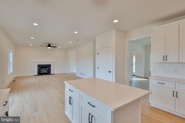 936 EMERALD VALLEY LN, Bangor, PA 18013